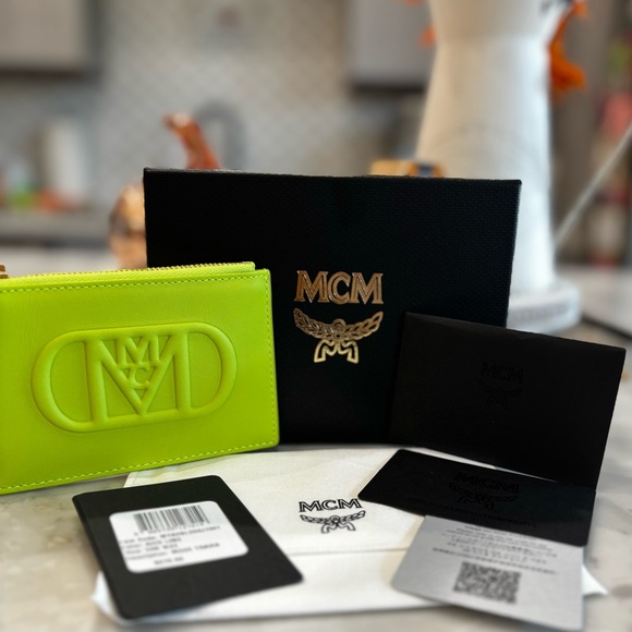 MCM Mode Travia - Acid Lime - Picture 3 of 4